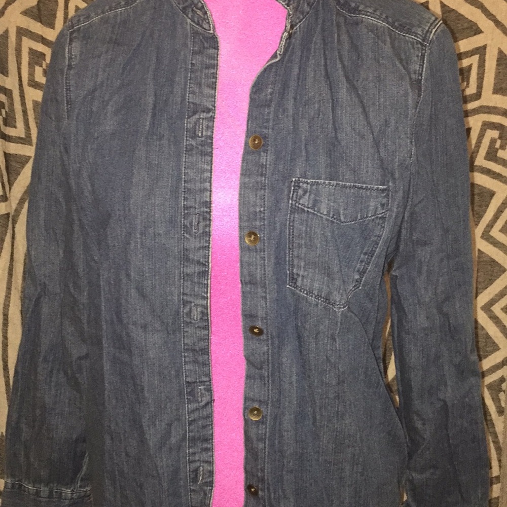 Long sleeve denim shirt